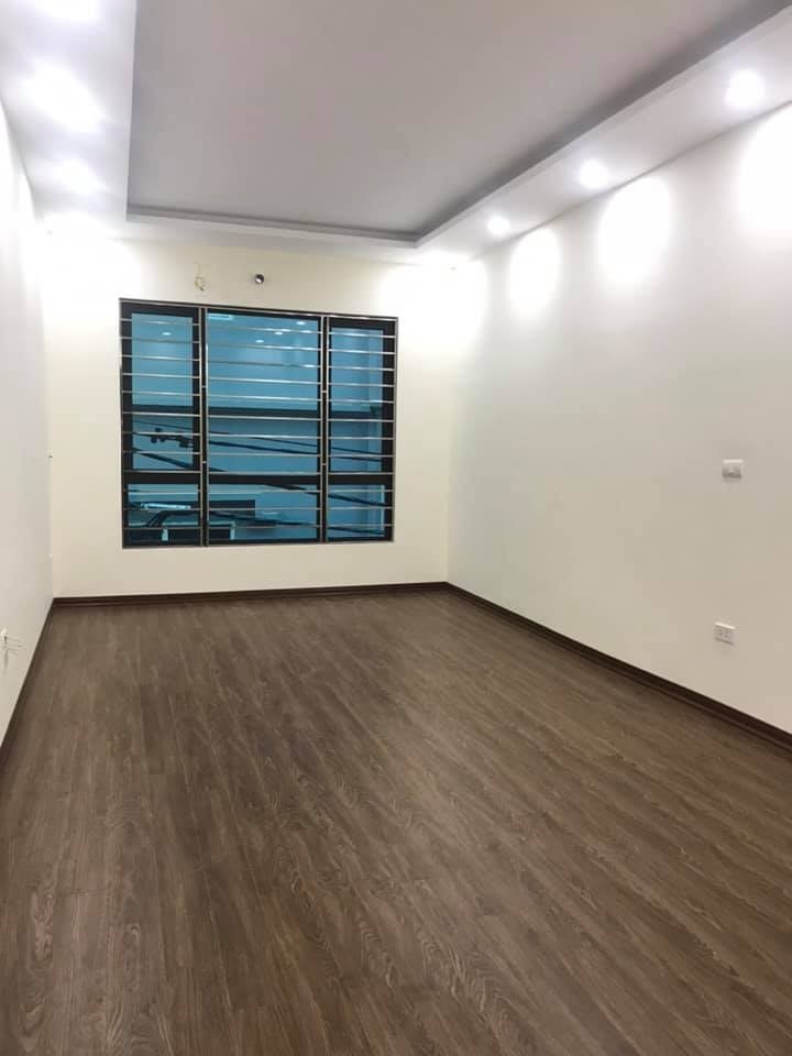 Bán Nhà Tựu Liệt 35m2x5T, Mới Koong, Ô Tô Đỗ Cửa, Ngõ Thông, Sổ Vuông Đẹp 2.9 Tỷ