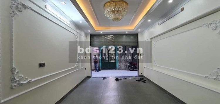 Bán nhà ngõ Bồ Đề, nhà đẹp , thang máy, nội thất đỉnh 55m, 6 tầng, MT 4m, nhỉnh 6 tỷ