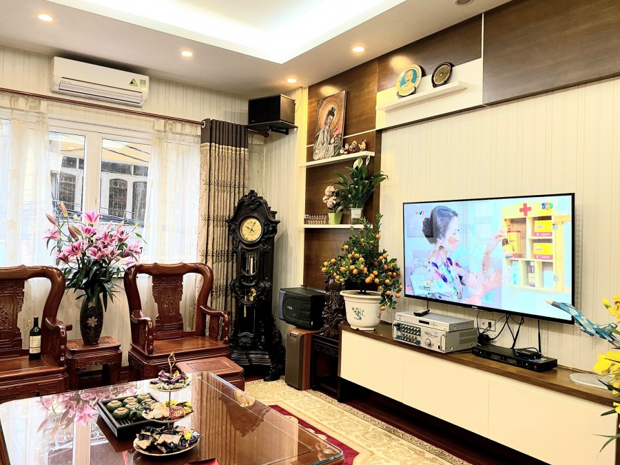 Bán Nhà Lê Trọng Tấn 50m2x5T, Vị Trí Đặc Địa, Ô Tô Tránh, KĐ Đỉnh, Nhà Đẹp Hiện Đại, MT 4m