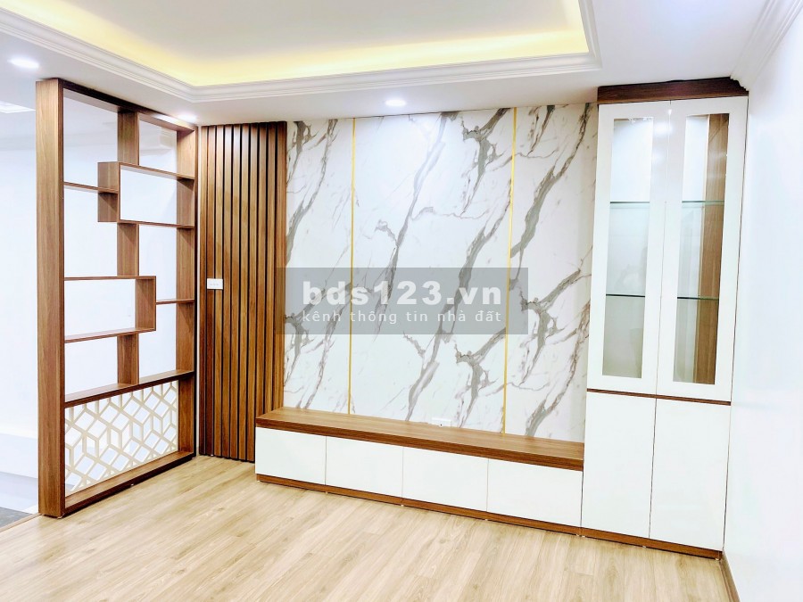 Đại Từ Hoàng Mai dt 42m2 giá 4.7 tỷ, ngõ thông ô tô tránh nhau, nhà mới