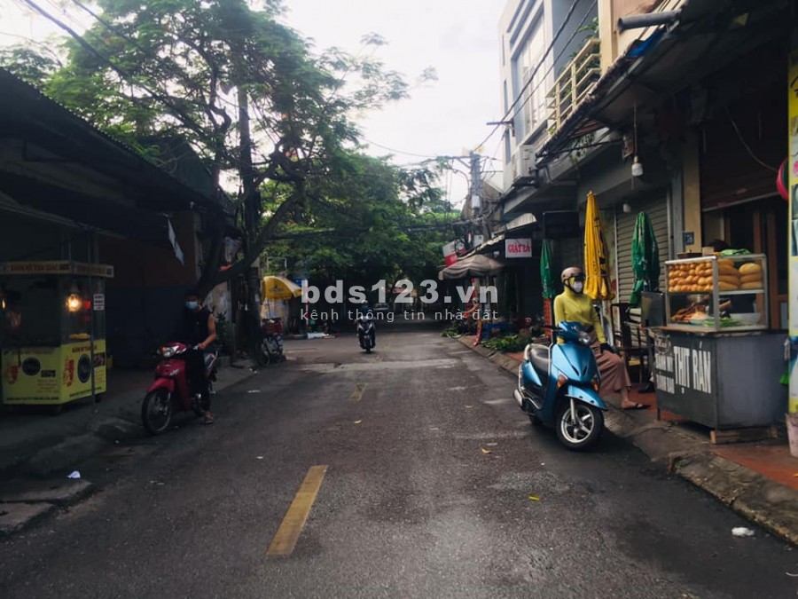 Hơn tỷ, Ô tô đỗ cửa, Ô Cách, Đức Giang, Long Biên.