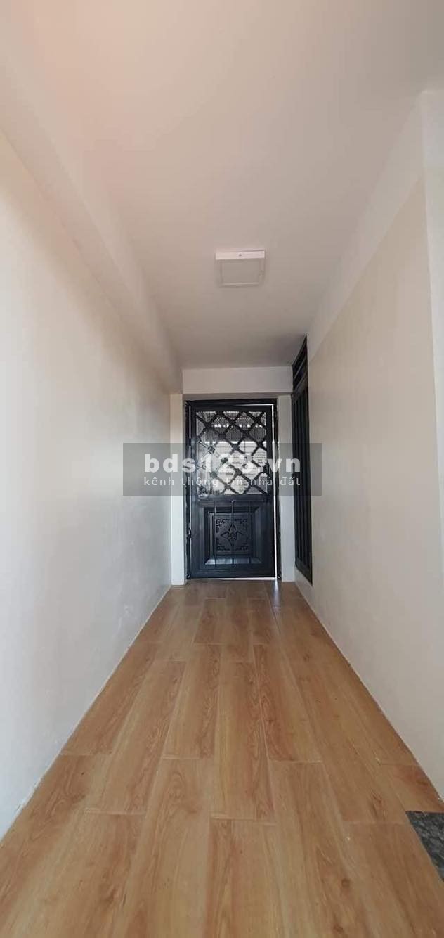 Bán nhà ngõ Bồ Đề, nhà đẹp , thang máy, nội thất đỉnh 55m, 6 tầng, MT 4m, nhỉnh 6 tỷ