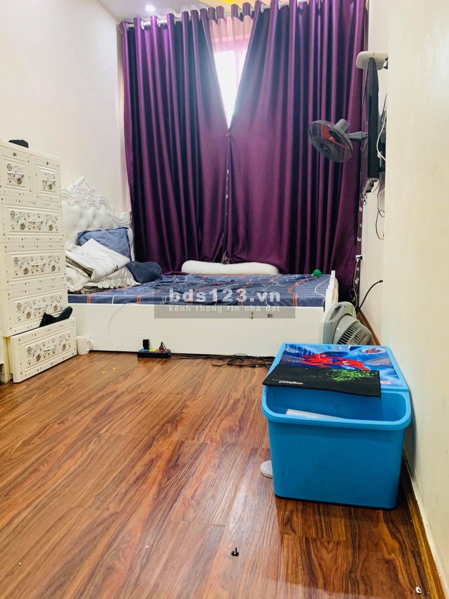 Bán gấp nhà 2 mặt thoáng 183 Vũ Tông Phan Thanh Xuân, 50m2 *4T, cách phố 30m, giá 4,2 tỷ