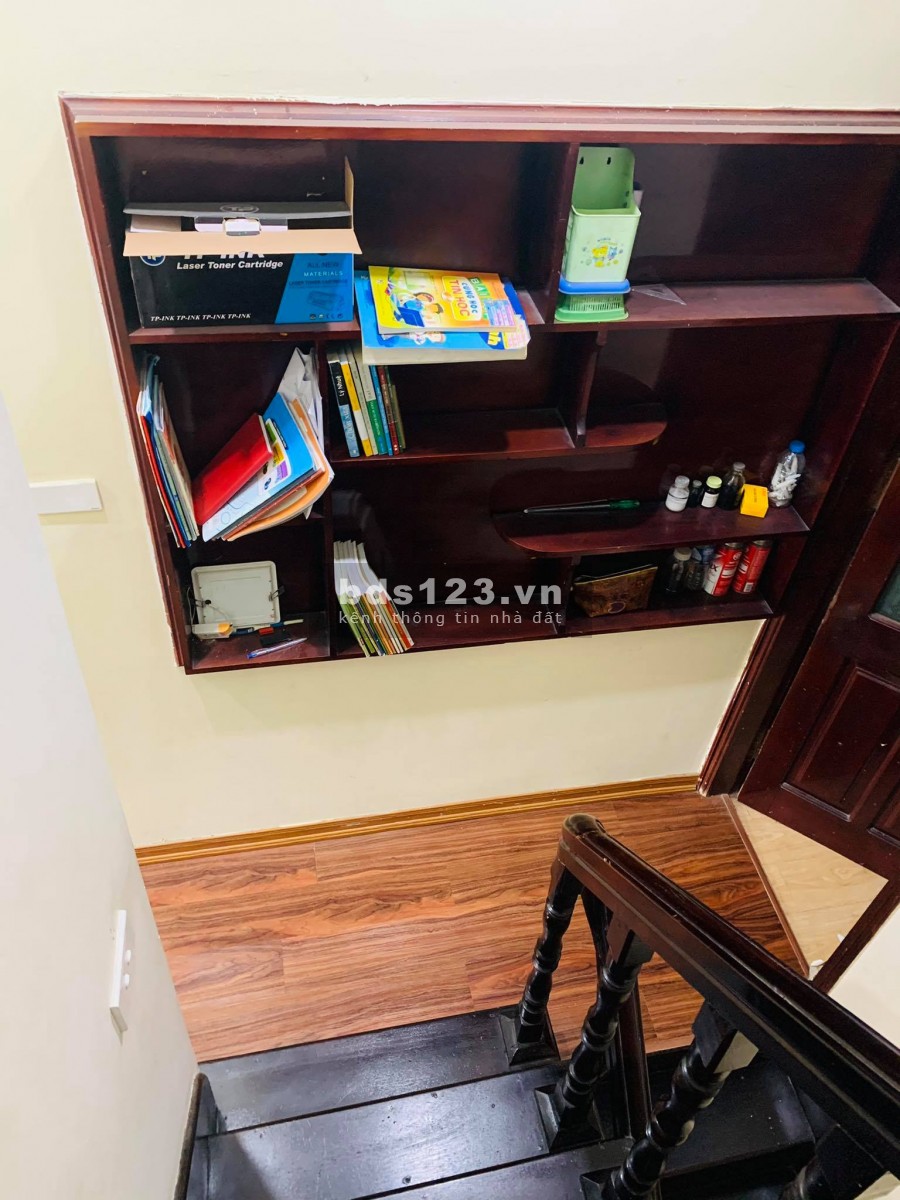 Bán gấp nhà 2 mặt thoáng 183 Vũ Tông Phan Thanh Xuân, 50m2 *4T, cách phố 30m, giá 4,2 tỷ
