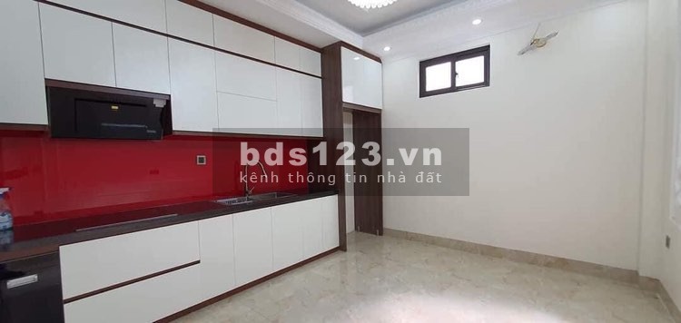 Bán nhà ngõ Bồ Đề, nhà đẹp , thang máy, nội thất đỉnh 55m, 6 tầng, MT 4m, nhỉnh 6 tỷ