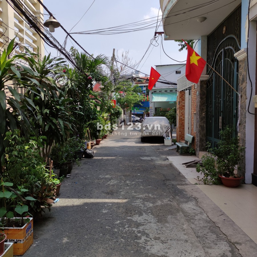 Cho thuê GẤP nhà HXH Phan Văn Trị, P10, Gò Vấp, 4x17m, 3 tầng, 13 triệu/tháng