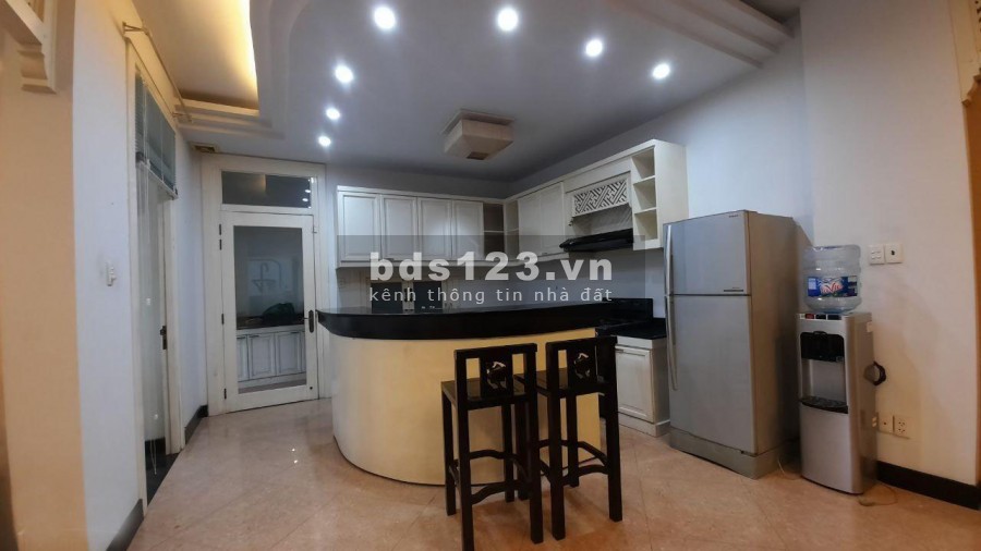 Cho thuê Villa 15x20m sân vườn,trệt 1 lầu 4P,gara Bình An QUẬN 2