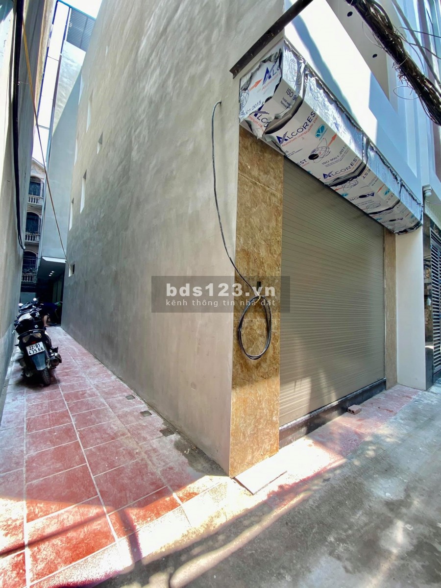Bán nhà Hoàng Mai nhà mới, ngõ thông, liên hệ 0375469720