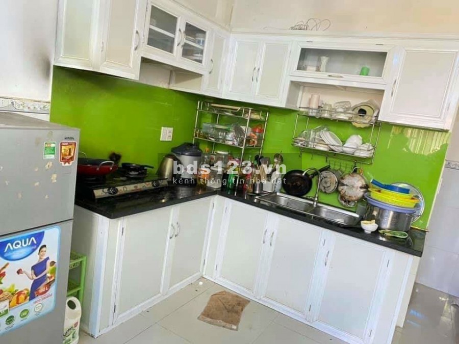 Nhà đẹp Sơn Kỳ Tân Phú 35m2 hẻm xe hơi KD 3,35 tỷ