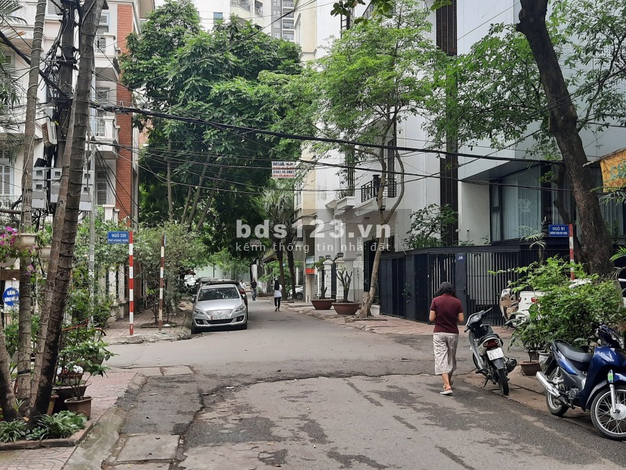 Siêu hiếm phân lô Đỗ Quang, ngõ thông, vỉa hè, ô tô tránh, hiệu suất cho thuê cao giá 15.7 tỷ