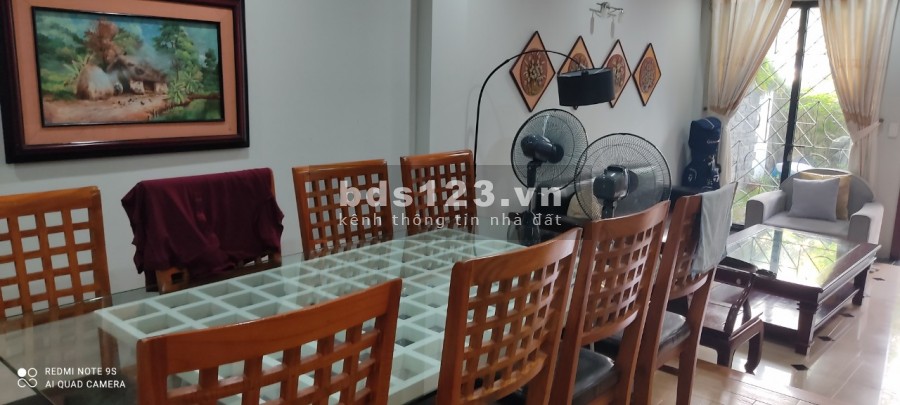 Bán nhà Đặng Thai Mai, DT 81m2 x5 tầng, 5PN, nhà mặt ngõ ô tô tránh giá 15 tỷ (có TL)