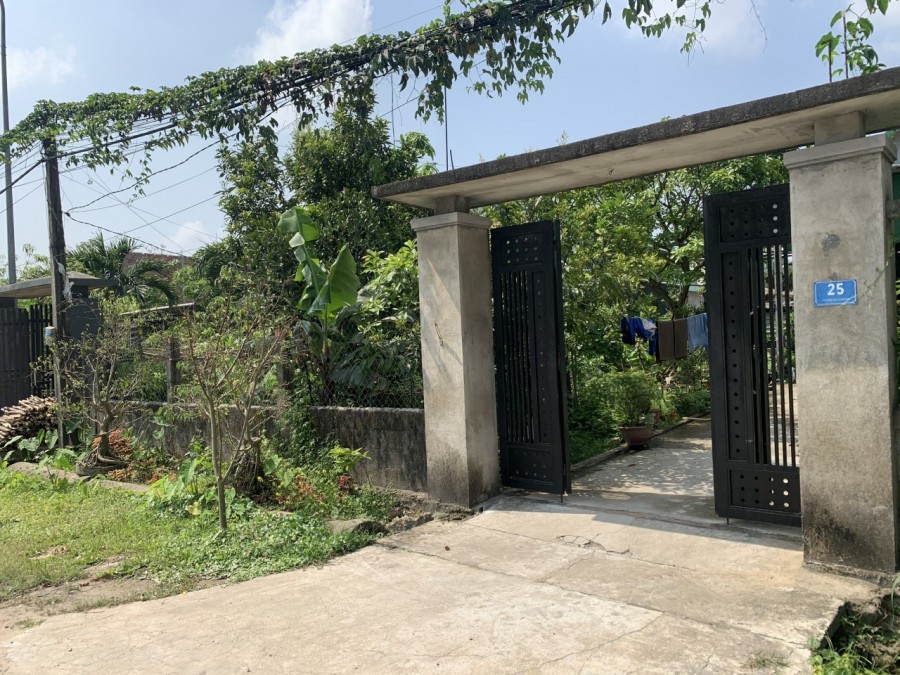 Cần bán đất mặt tiền đường Trung Nữ Vương, Hương Thuỷ, dt 204m2