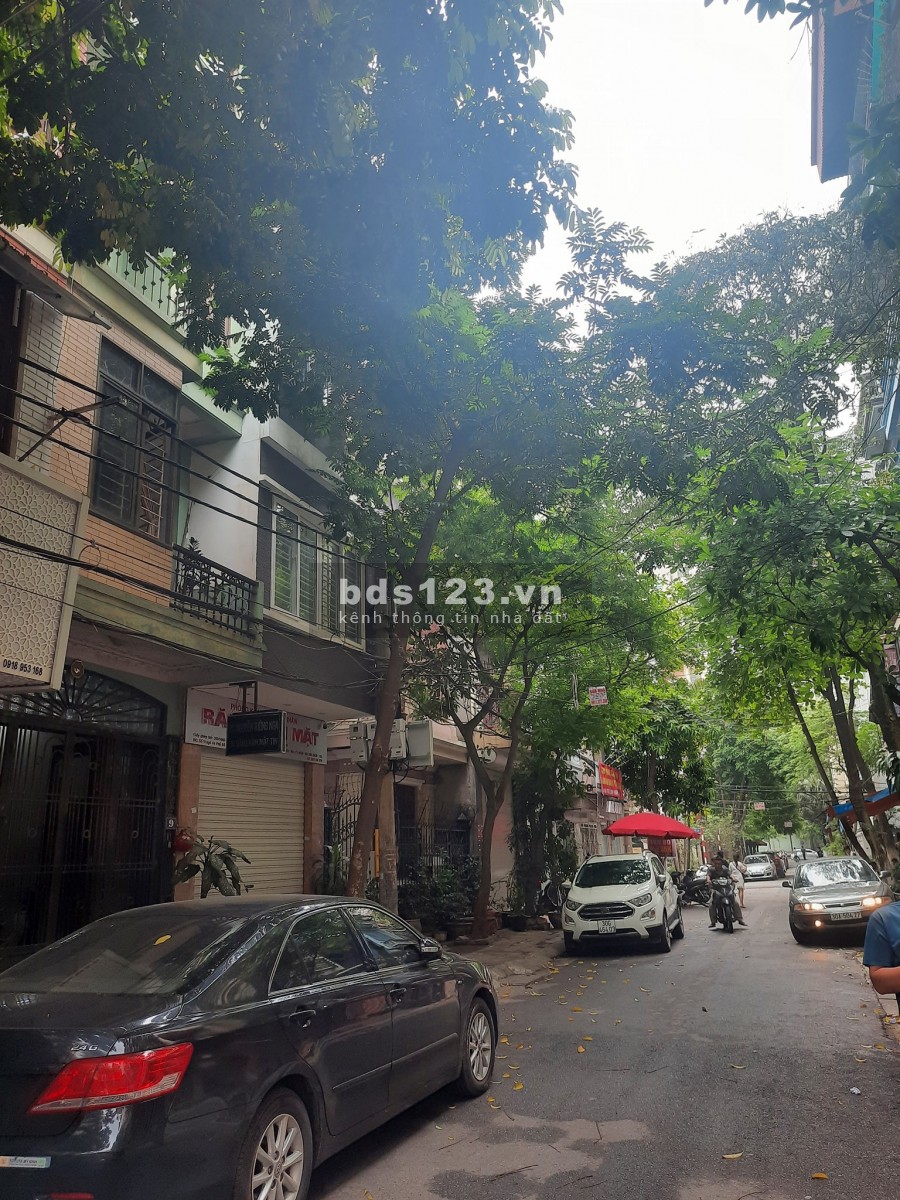 Siêu hiếm phân lô Đỗ Quang, ngõ thông, vỉa hè, ô tô tránh, hiệu suất cho thuê cao giá 15.7 tỷ