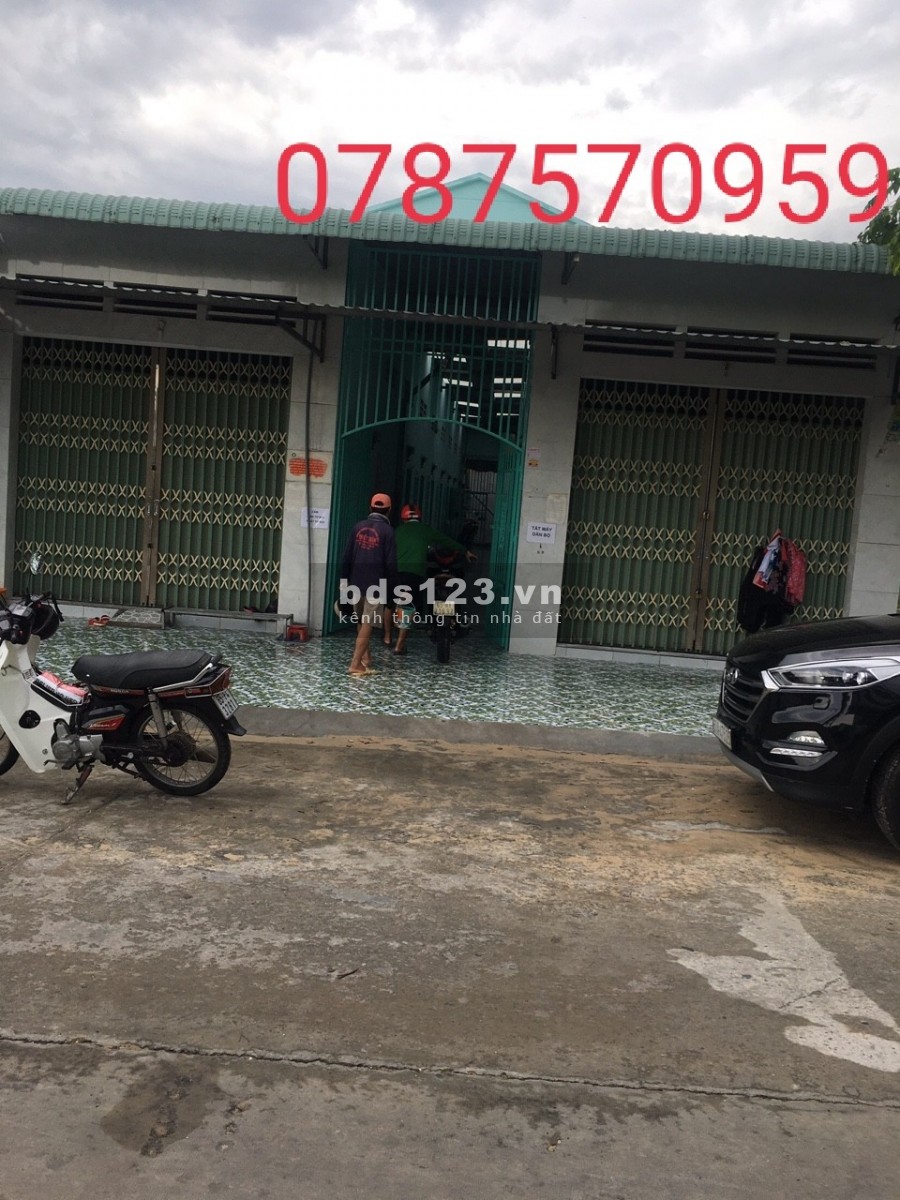Kinh doanh thời trang thua lỗ tôi bán gáp 300m2 đất đô thị, 16 phòng trọ cạnh chợ, khu công nghiệp