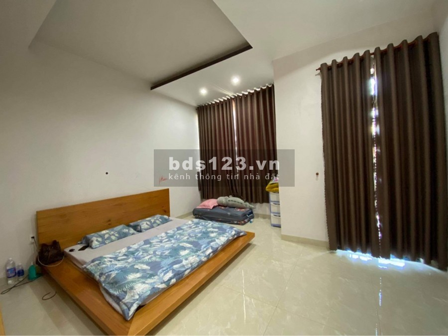 Nhà cần bán gấp lấy tiền trả nợ, 1 trệt, 1 lầu khu tiện ích đủ