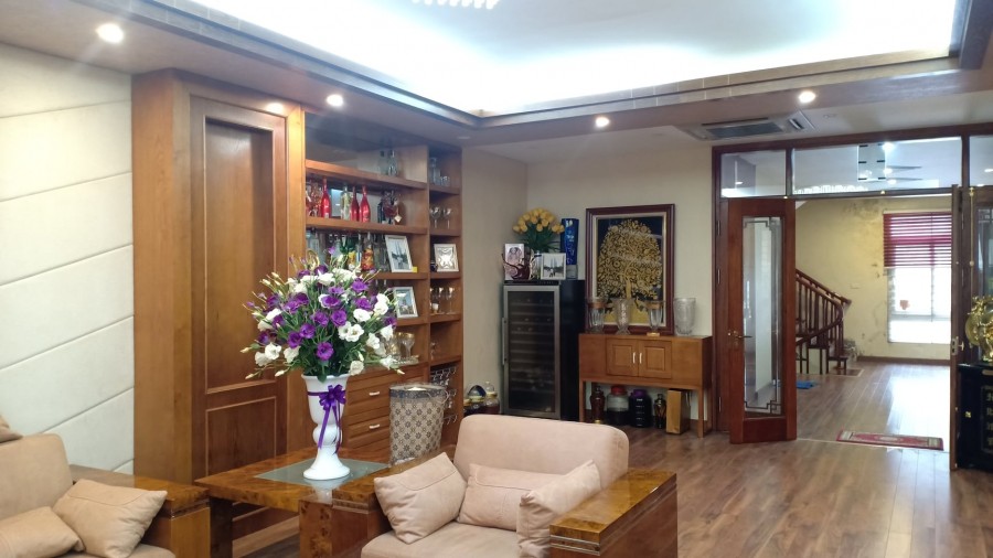 Nhà Lê Trọng Tấn khu phân lô, nhà 7 tầng, có tháng máy cách mặt phố Lê Trọng Tấn – Thanh Xuân 10m, sổ đỏ 98m giá 20 Tỷ