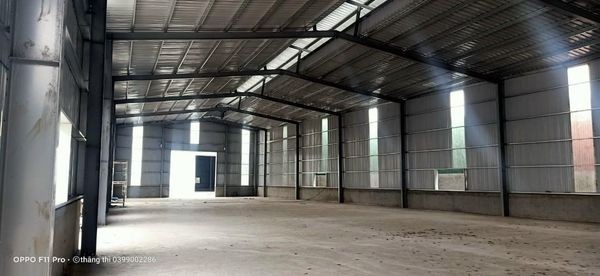 Cho thuê kho xưởng tại KM 14 Đại Lộ Thăng Long 1200m giá 80k/m công ra vào đỗ cổng, công đỗ ngày đêm