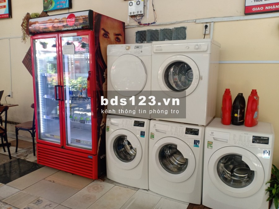Cho Thuê KTX 700k/th có máy lạnh Gần Lotte Mart, KCX Quận 7