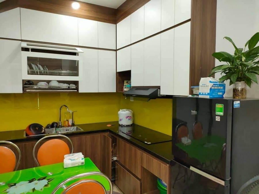 Bán nhà Tôn Thất Tùng, ngõ rộng, oto, 4PN, 38m*4T, MT 4m, 4.1 tỷ, 0888104444