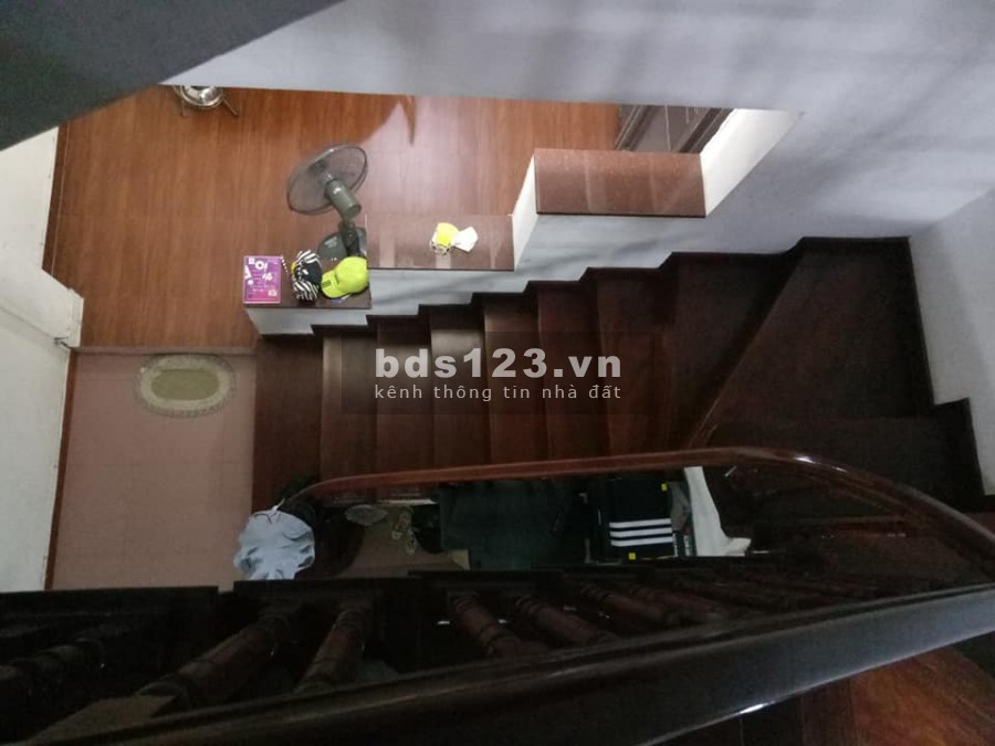 Đội Cấn 24m2x5 tầng, ba gác tận cửa, nhỉnh 2 tỷ