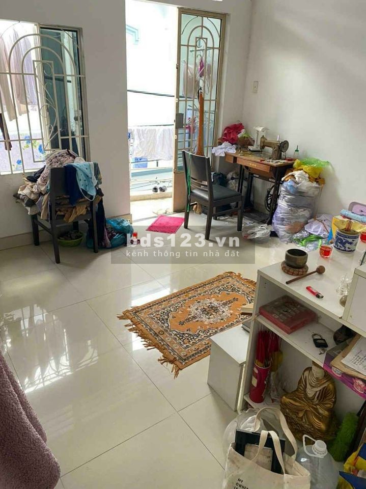Bán gấp nhà Trần Văn Quang Q.TB 34m2 giá chỉ 2 tỷ 9 thương lượng