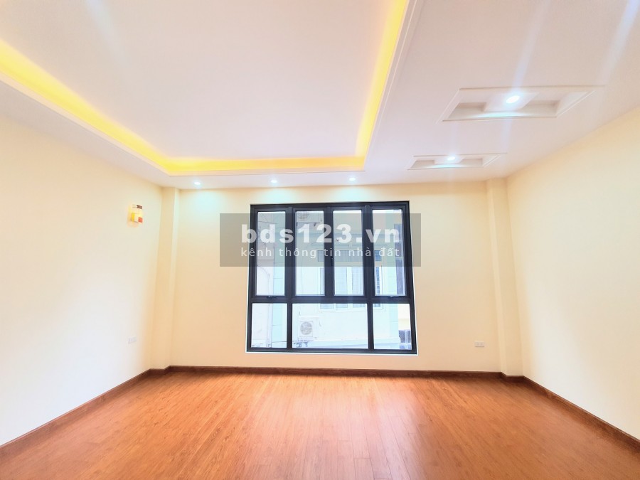 Siêu Phẩm nhà Phố Nguyễn Ngọc Nại, Ô tô vào nhà, vị trí vip DT: 58m2x5 Tầng