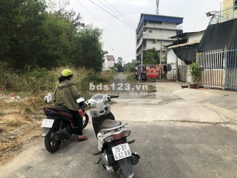 Đất 12,5x32 Mặt tiền Trương Tùng Quân vị trí đẹp ngay sau Vincom Giá 9 tỷ 9