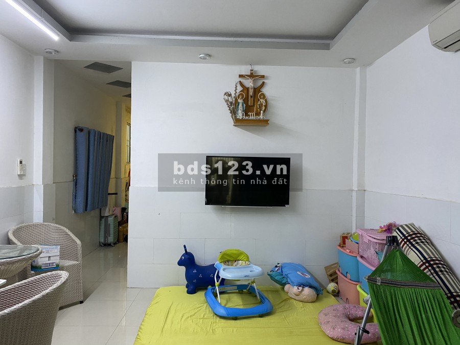Nhà cấp 4 đường 160 Lã Xuân Oai. TP Thủ Đức