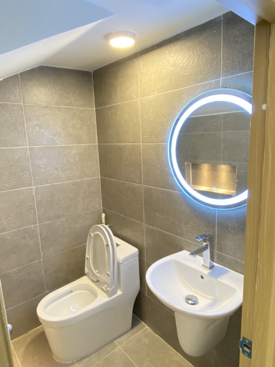 Cần tiền cưới vợ nên bán bớt nhà Tô Hiệu, Quận Tân Phú, dt 48m2, giá 6.x tỷ, thương lượng