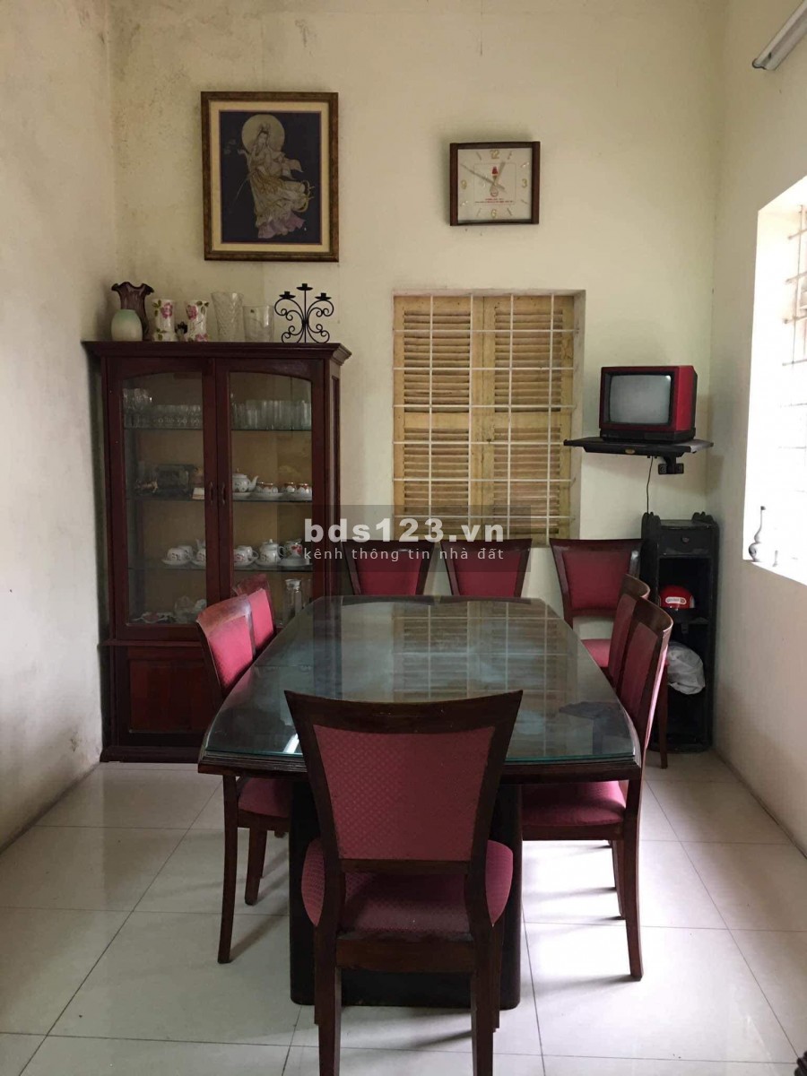 Bán nhà ngõ ô tô phố Giáp Nhất 107 m2, giá 6,8 tỷ, hàng cực độc