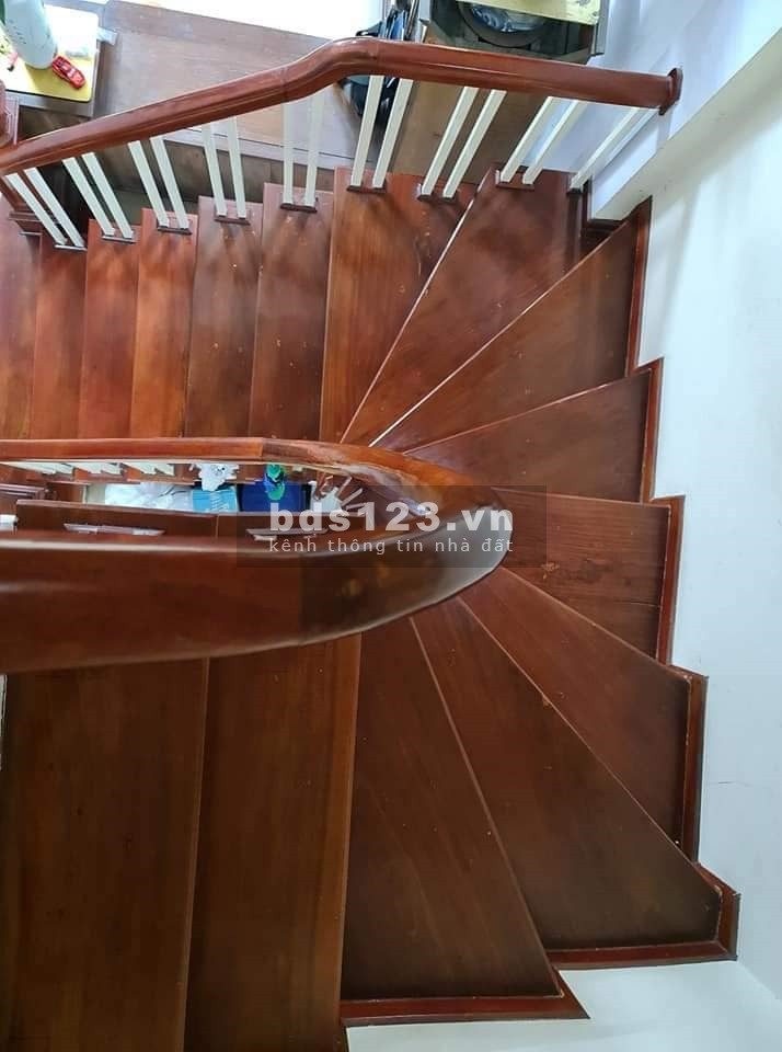 Bán nhà oto đỗ vào nhà,KD 45m x 5T giá 4.2 tỷ 0392899109