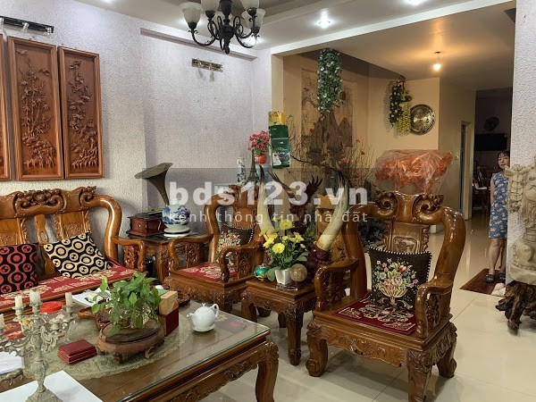 Bán Gấp nhà phố Nguyễn Phúc Lai Ô Chợ Dừa Đống Đa, phân lô 72m chỉ 9.4 tỷ, ở luôn