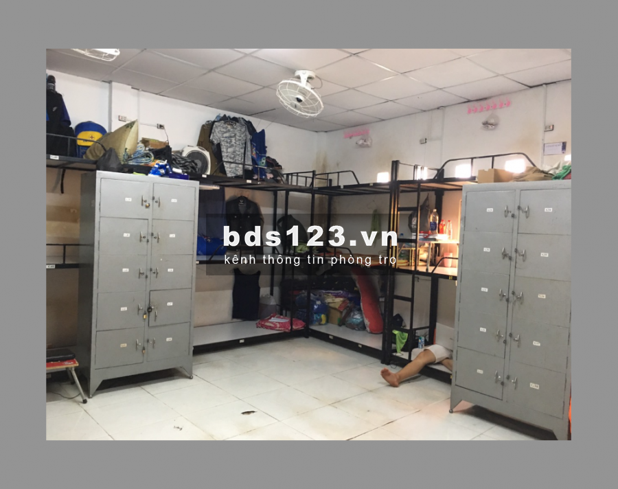 Cho Thuê KTX 700k/th có máy lạnh Gần Lotte Mart, KCX Quận 7