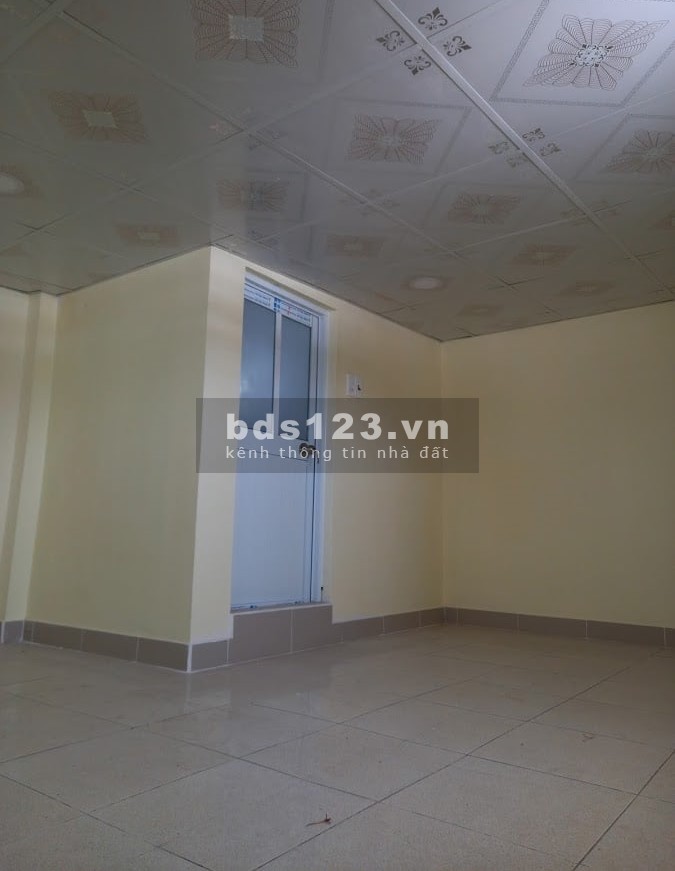 Nhà hiếm đường Tân Trang, 18m2, ngang trên 4m, Q 10, giá chỉ 1 tỷ 93
