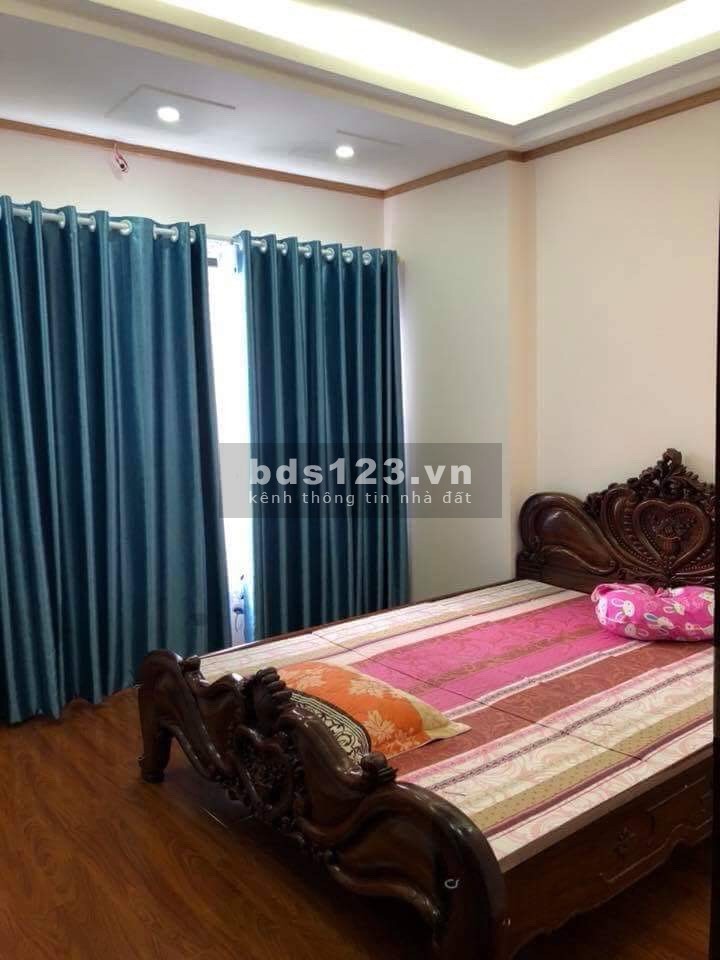 Nhỉnh 3 tỷ, căn 55m2, 5 tầng, MT 6m Đầm Hồng Thanh Xuân, Hà Nội, lh: 0949859898