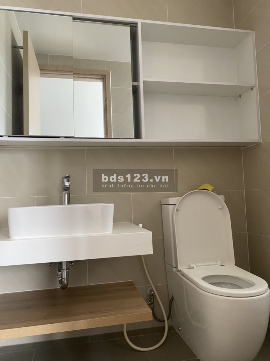 Cho thuê nhanh căn hộ Palm Heights 2 pn, 2 WC 12 triệu/tháng, 3 pn 15 triệu/tháng, lh 0932151002 Ms Thuỷ (call, zalo, viber)
