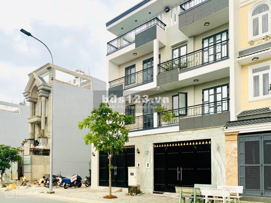 Bán Gấp Lô Đất 6x20 đường tỉnh lộ 10. Đối Diện Bệnh Viện Chợ Rẫy 2,SHR