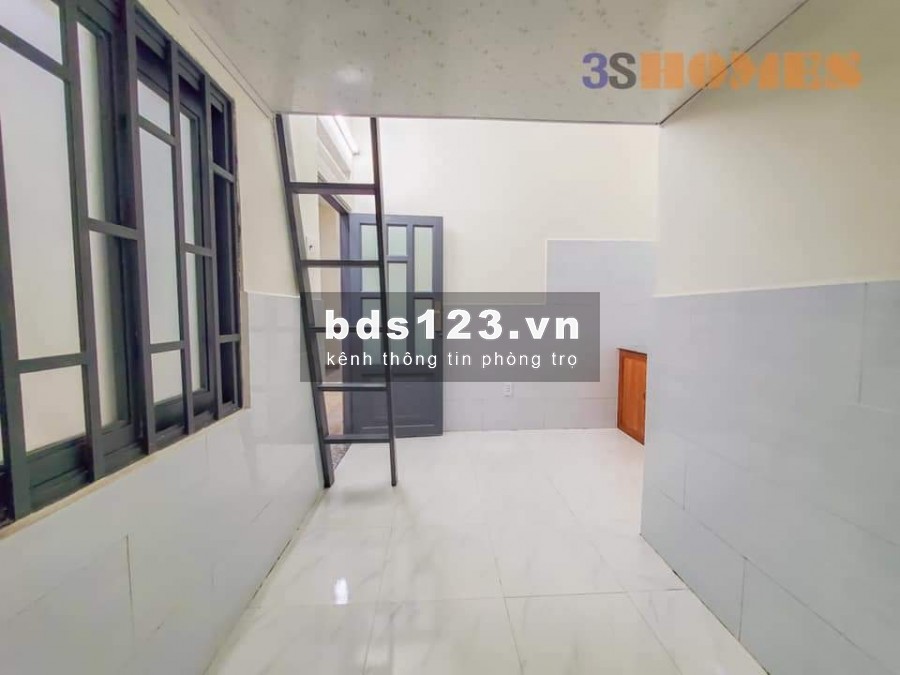 Phòng có gác giá rẻ chỉ 3tr3 gần cv Làng Hoa - Gò Vấp