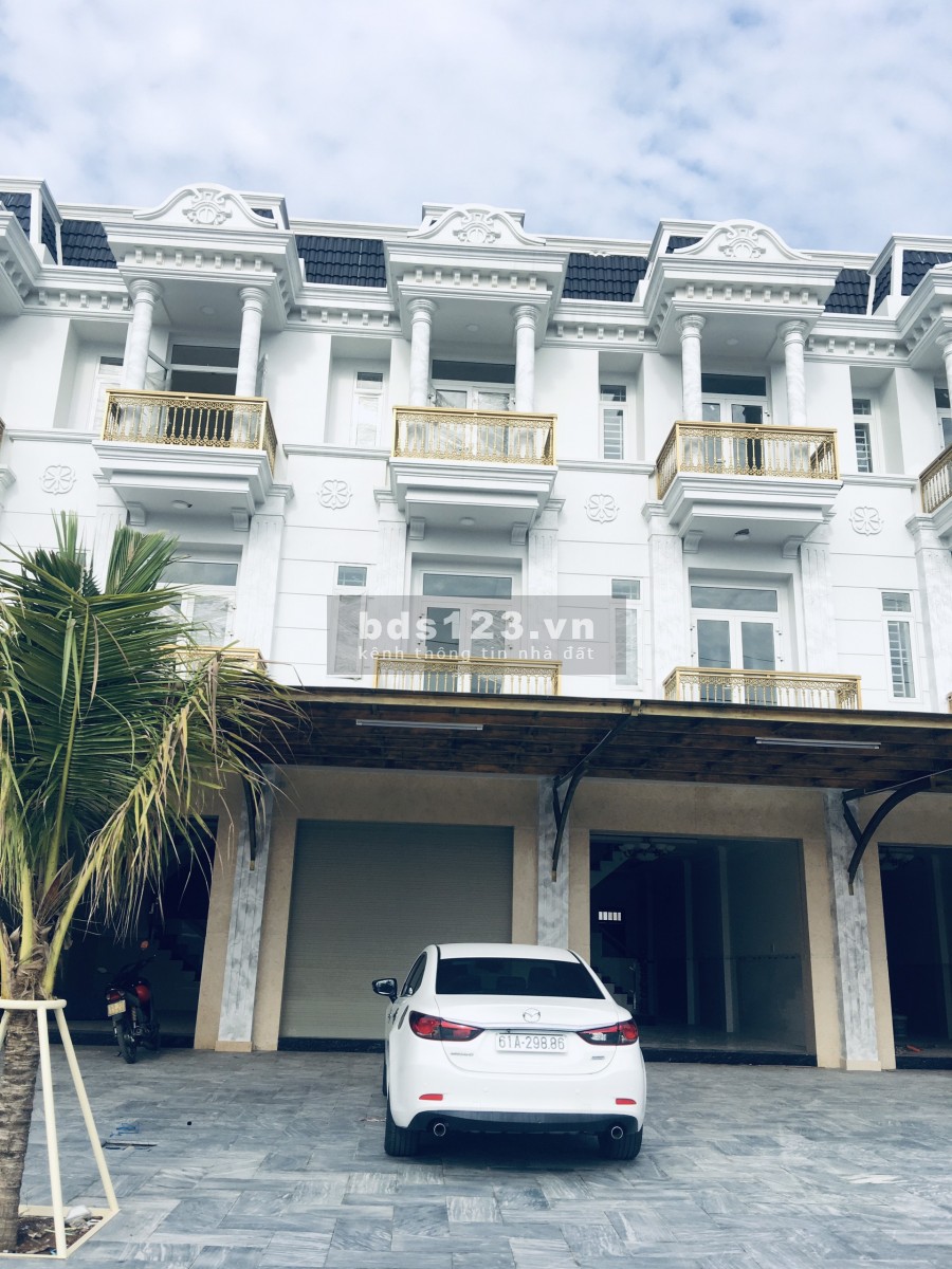 Chính chủ cần bán nhà gần chợ Dĩ An, 1 trệt, 2 lầu đúc kiên cố, 4 phòng ngủ, giá 5.9 tỷ