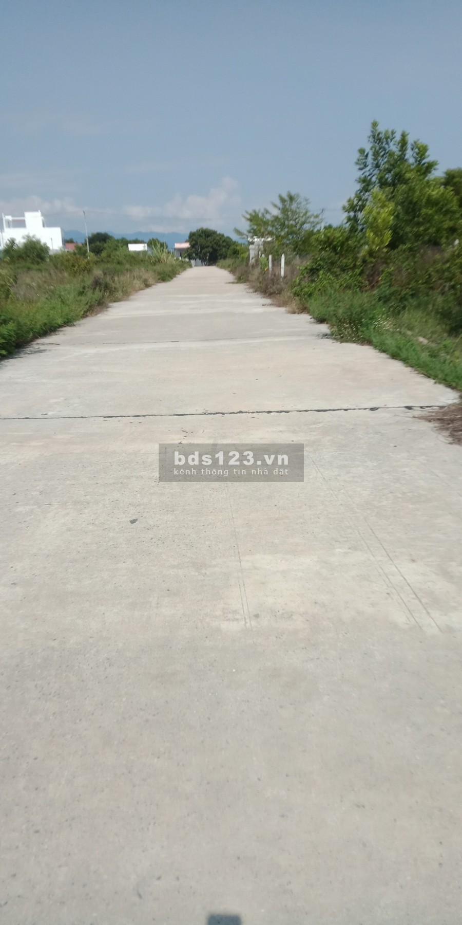 Đất ngay trung tâm huyện ngay khu niệt thự dân trí cao, giá đầu tư