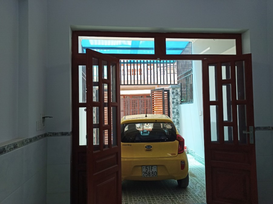 Nhà mới đẹp đang xây 1 trệt 2 lầu Hoá An, gần công ty Pouchen, SHR thổ cư