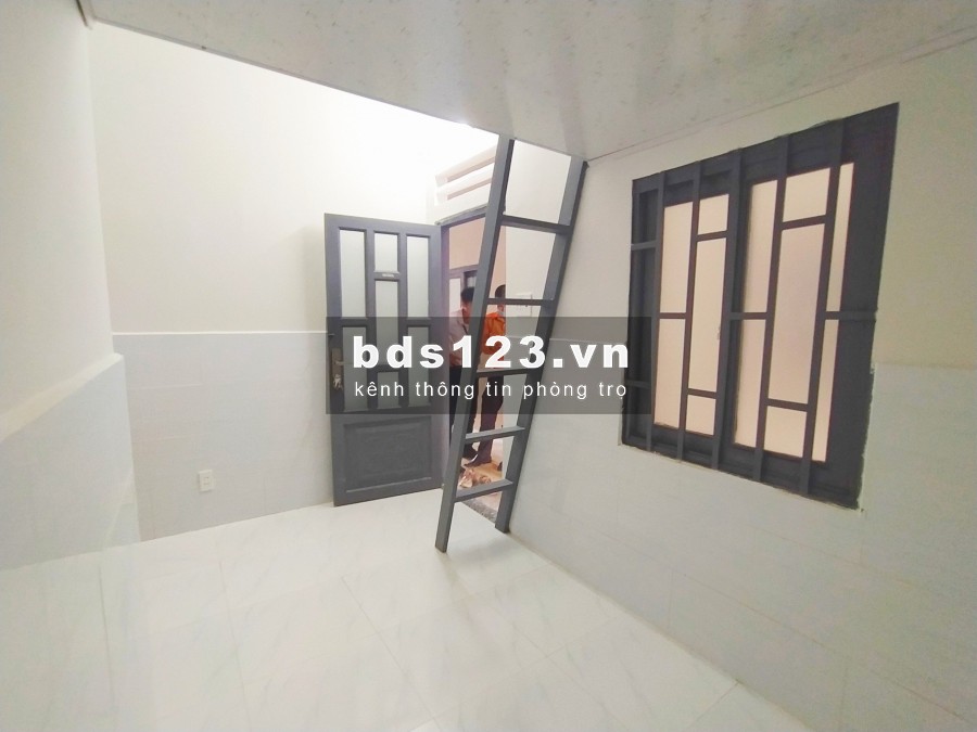 Phòng có gác giá rẻ chỉ 3tr3 gần cv Làng Hoa - Gò Vấp