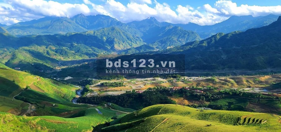 Mảnh đất vị thế cao, view đẹp thích hợp làm đầu tư, nghỉ dưỡng giá chưa đến 1 tỉ