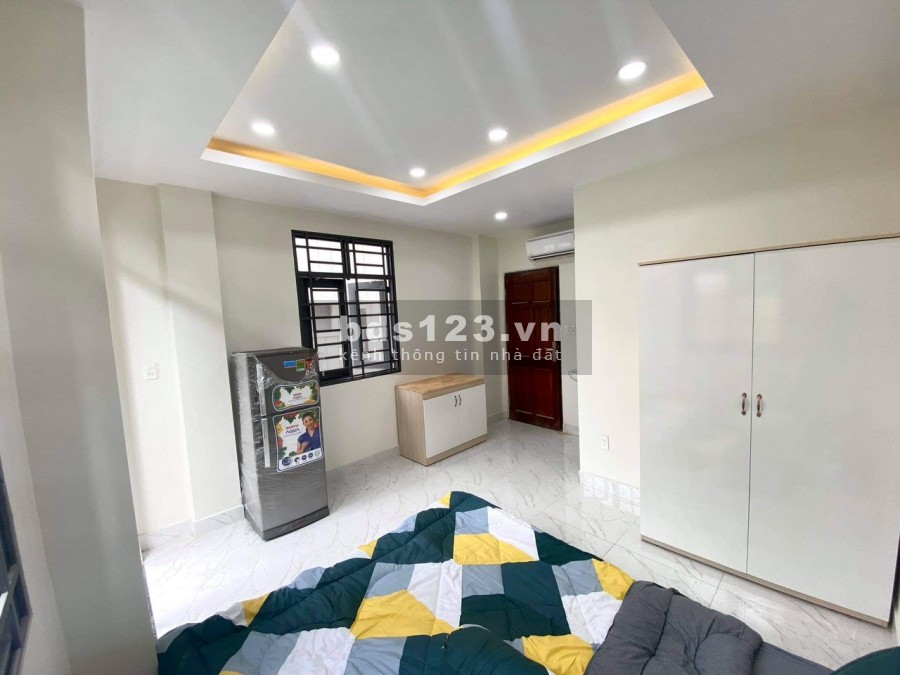 Cho thuê căn hộ Phú Nhuận ban công lê văn sỹ.