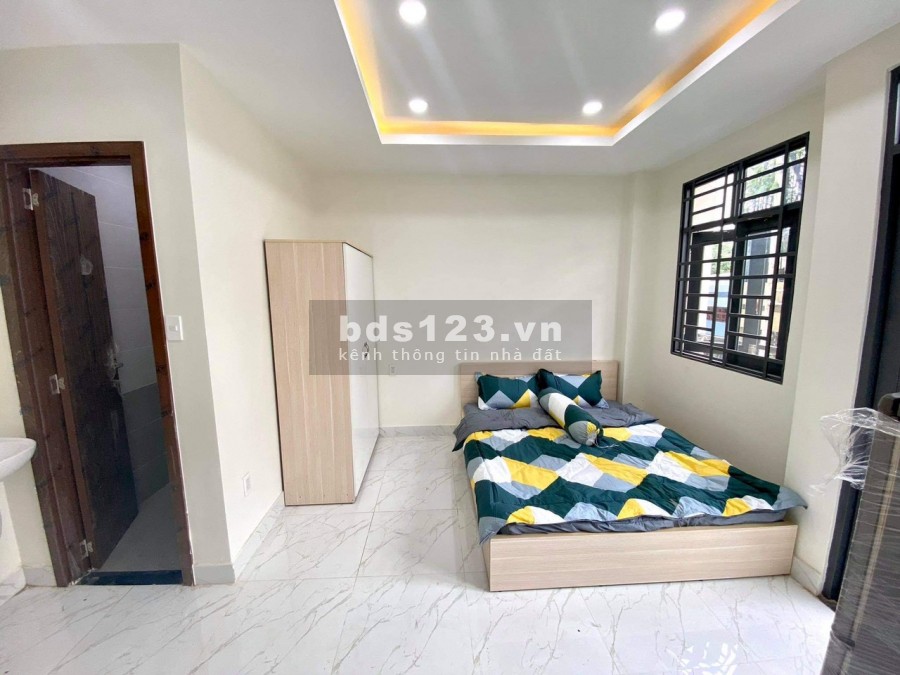 Cho thuê căn hộ Phú Nhuận ban công lê văn sỹ.