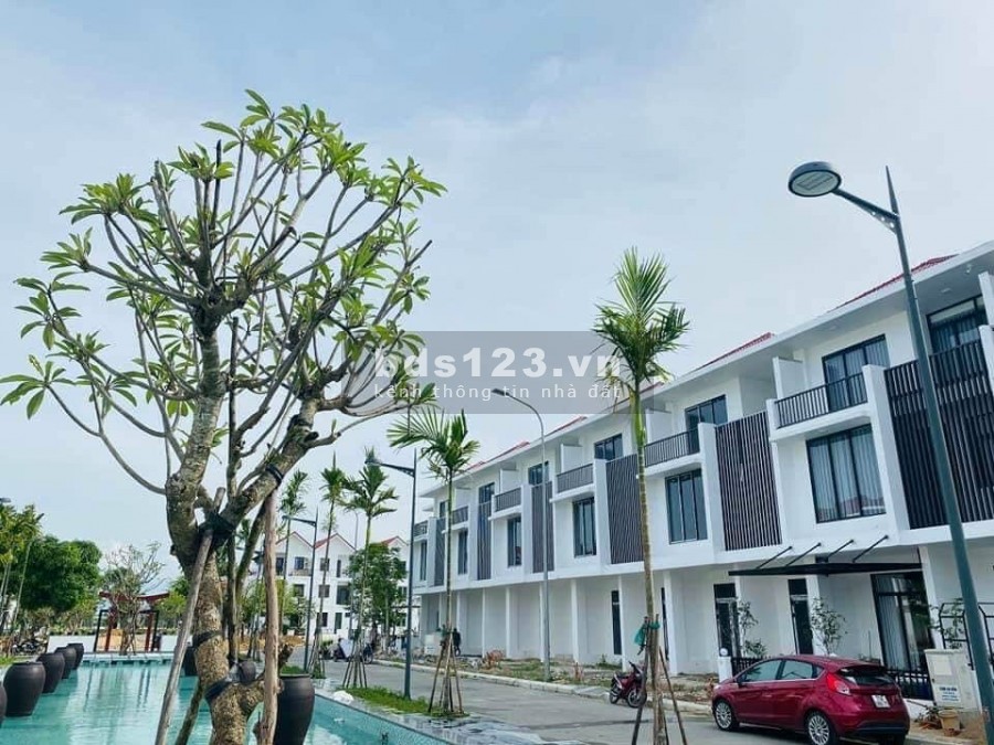 Bán căn shophouse căn góc kẹp 2 công viên, khu C royal park Huế siêu đẹp