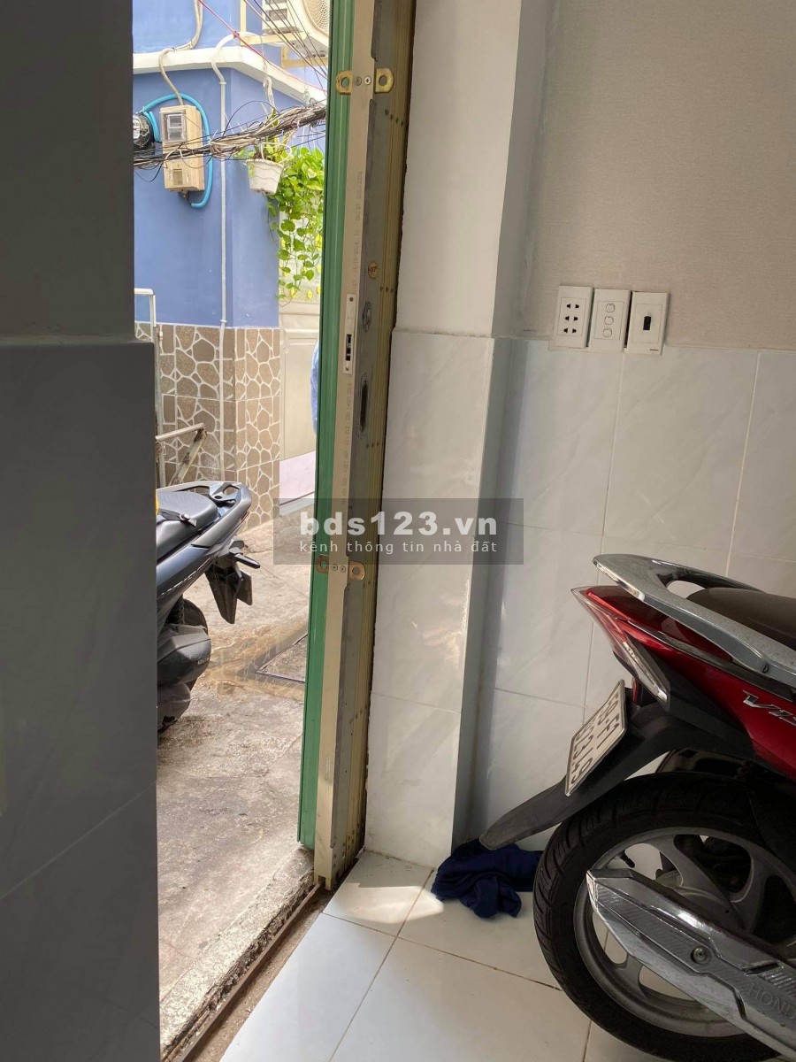 Bán Nhà Phố Trường Sa Phường 17 Quận Bình Thạnh Ngang 2,5m Giá 1,49 tỷ