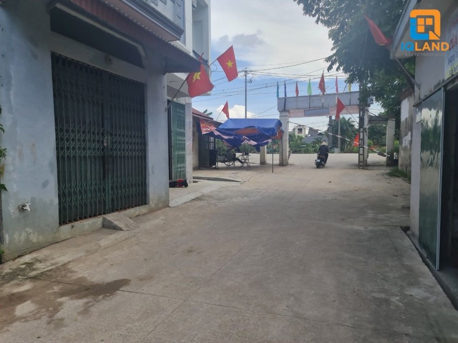 Bán 61m2 trục chính lô góc Xóm Mít Cổ Loa Đông ANh HÀ Nội