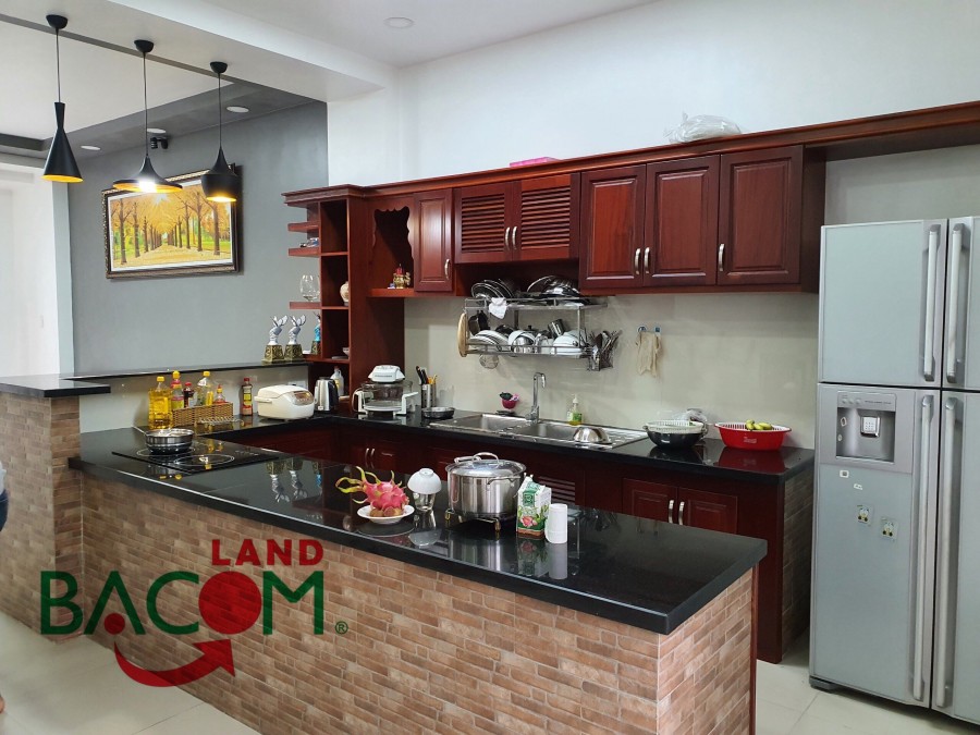Biệt Thự sân vườn 200m2 SHR thổ cư P.Tân Phong, giá 9ty5(thương lượng)