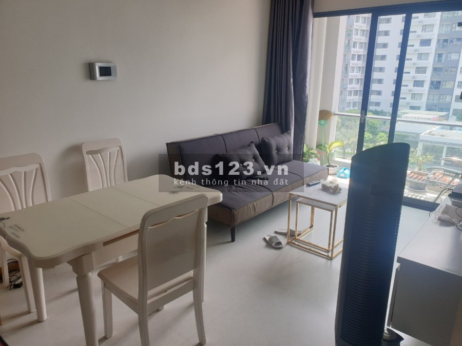 Kẹt vốn tìm người mua nhanh căn 1 pn, có ban công, bồn tắm nằm dt 51m2, có nội thất, giá 3.25 tỷ
